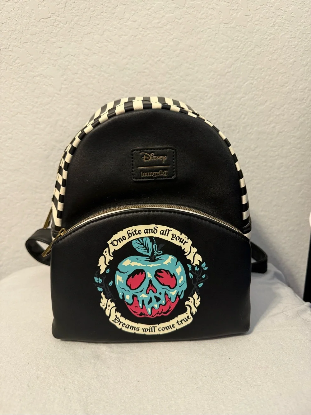 loungefly disney Black Snow White Poison Apple Mini Backpack